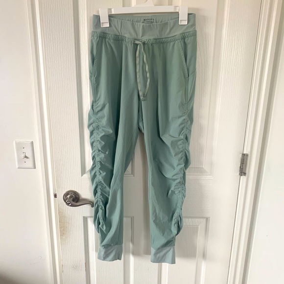 Athleta sage green attitude pant joggers - Picture 1 of 5